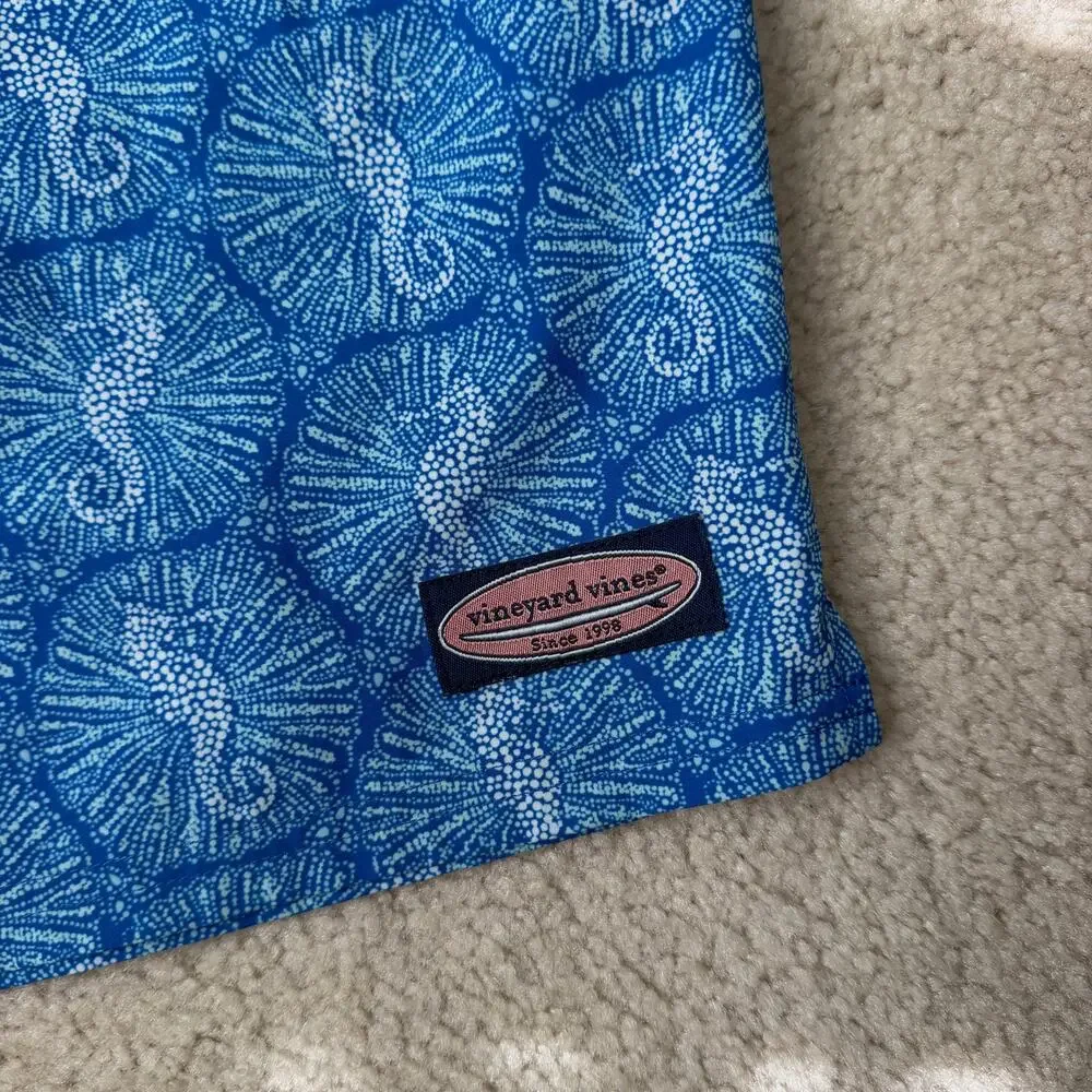 Vineyard Vines Men's Swim Trunks XXL Blue Seahorse Print Stretch Board Shorts